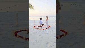 Read more about the article He saved the best surprise for their last day in Cancun! #cancunproposal