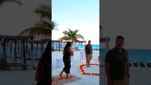 Read more about the article He surprised her by telling her it was a dinner! #cancunproposal