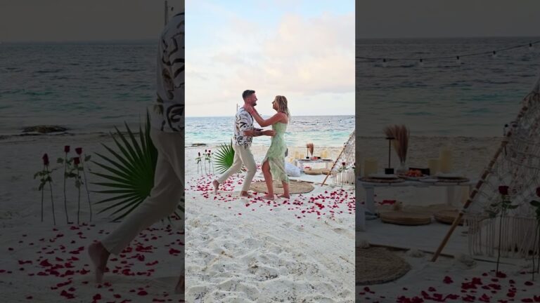 Read more about the article After 7 years together, he caught her off guard & planned the perfect proposal! #cancunproposal