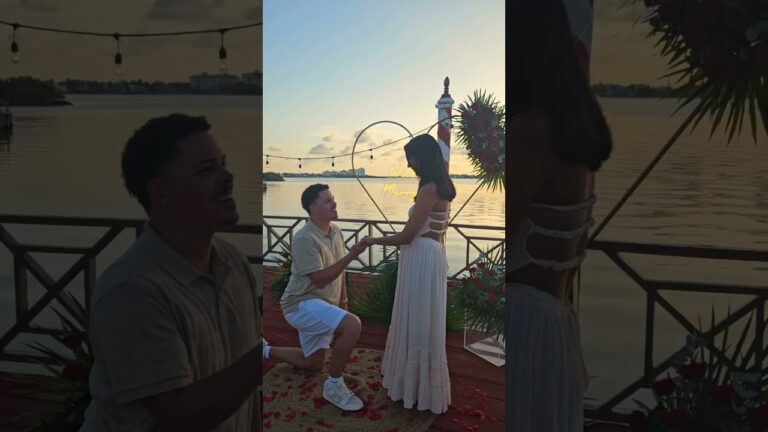 Read more about the article Sunset, lagoon, and a lifetime yes💞 #cancunproposal #proposalplanner #proposal #engaged #love