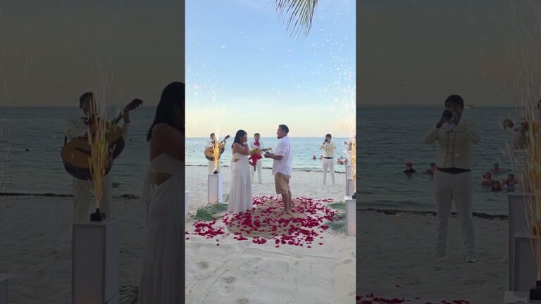 Read more about the article Love, sunsets & mariachi magic #SheSaidYes #BeachProposal #cancunproposal #proposalplanner #fyp