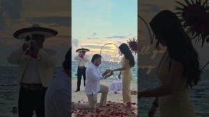 Read more about the article Love, sand, and a yes set to mariachi music🪇❣️ #cancunproposal #proposalplanner #proposal #engaged